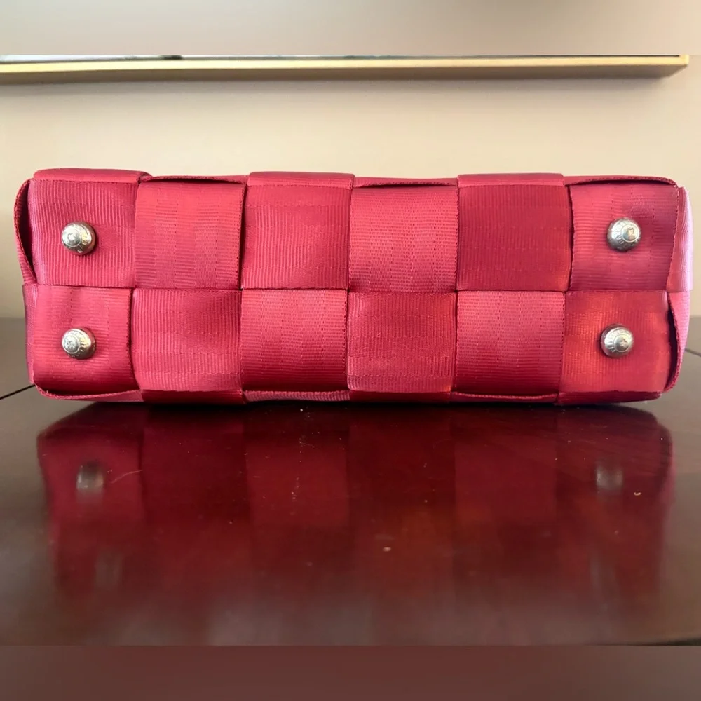 ❤️Red❤️Harvey’s Seatbelt Purse - Picture 3 of 7
